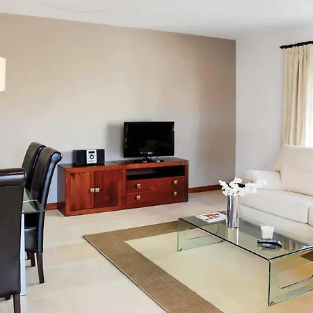 Sleeps 6 Pool Air Con Wifi Villa