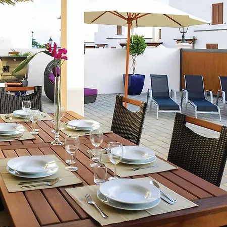 Sleeps 6 Pool Air Con Wifi Villa *